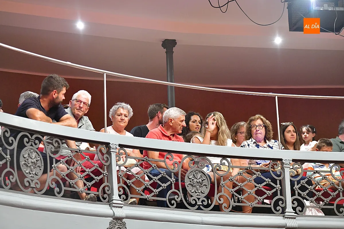 Baile de fin de curso del grupo `Son de Lunares´