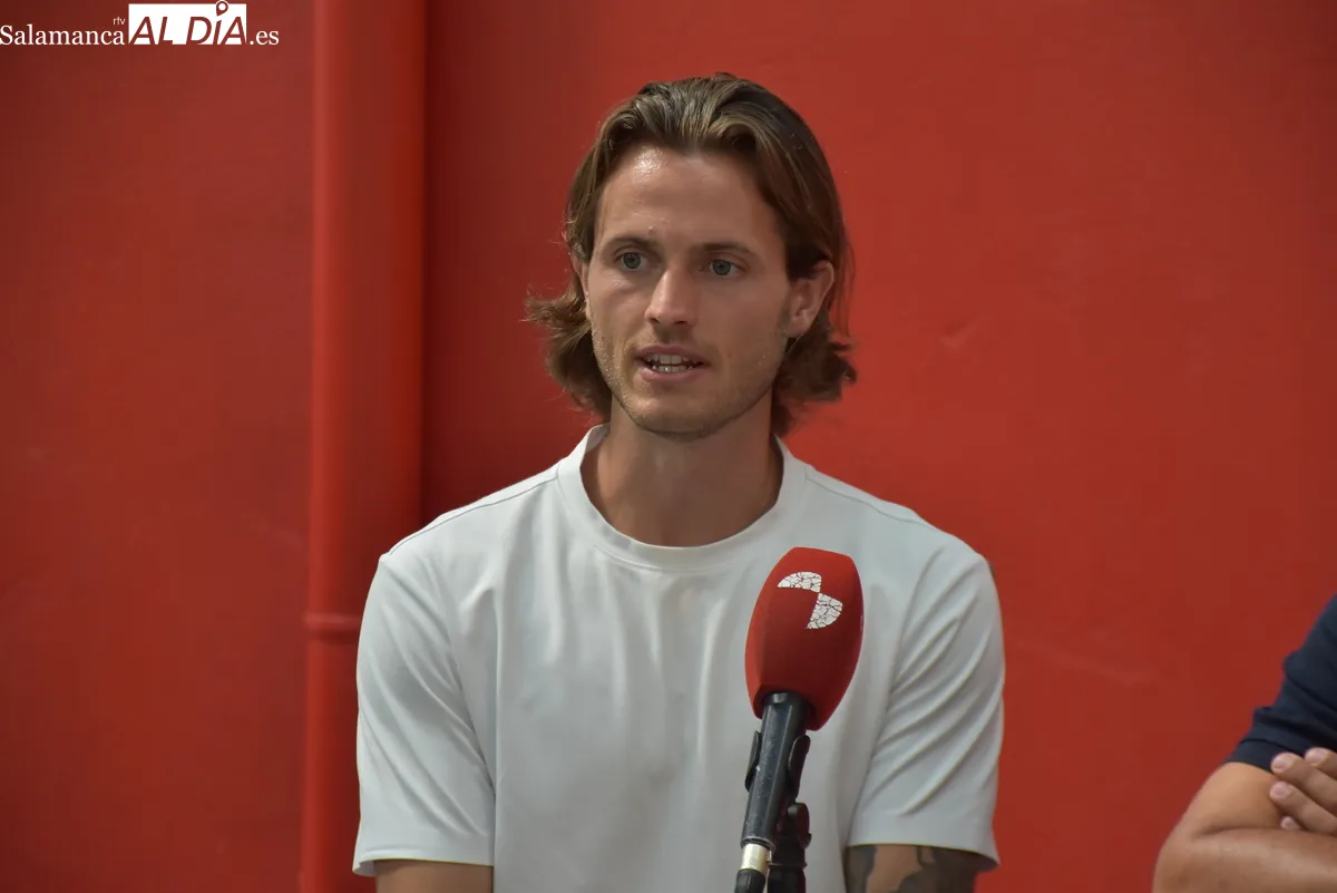 Emilio Bernad y Dani Morer refuerzan a Unionistas de cara a la nueva temporada. Fotos de Miguel González