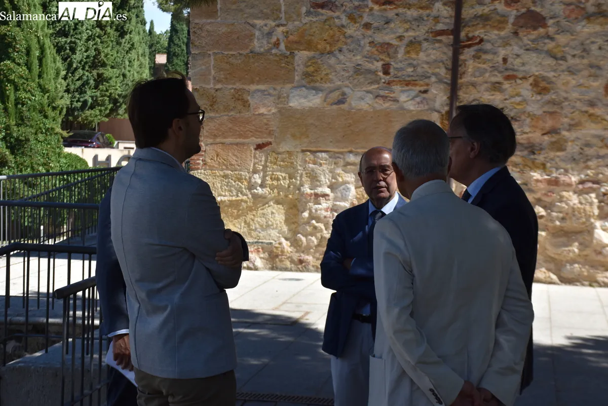 'Atravesando ecos' descubre la relación entre la música y la escultura de Venancio Blanco en Salamanca. Fotos de Miguel González