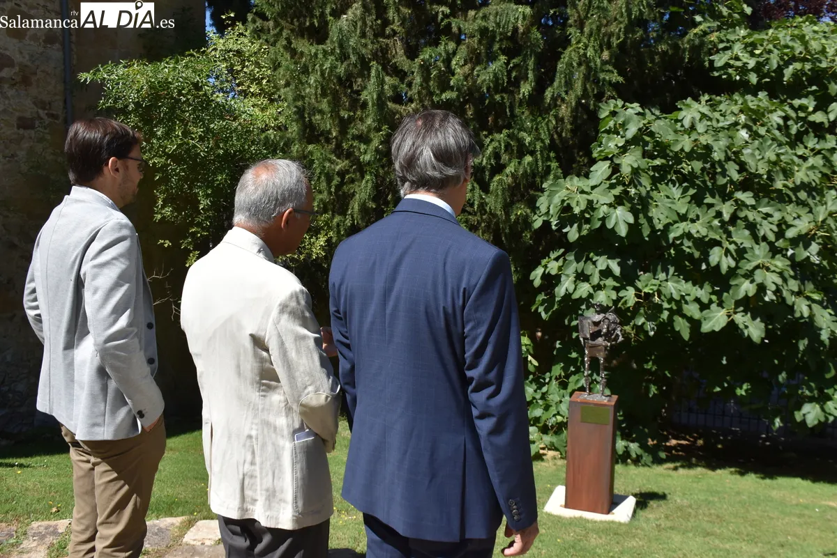 'Atravesando ecos' descubre la relación entre la música y la escultura de Venancio Blanco en Salamanca. Fotos de Miguel González