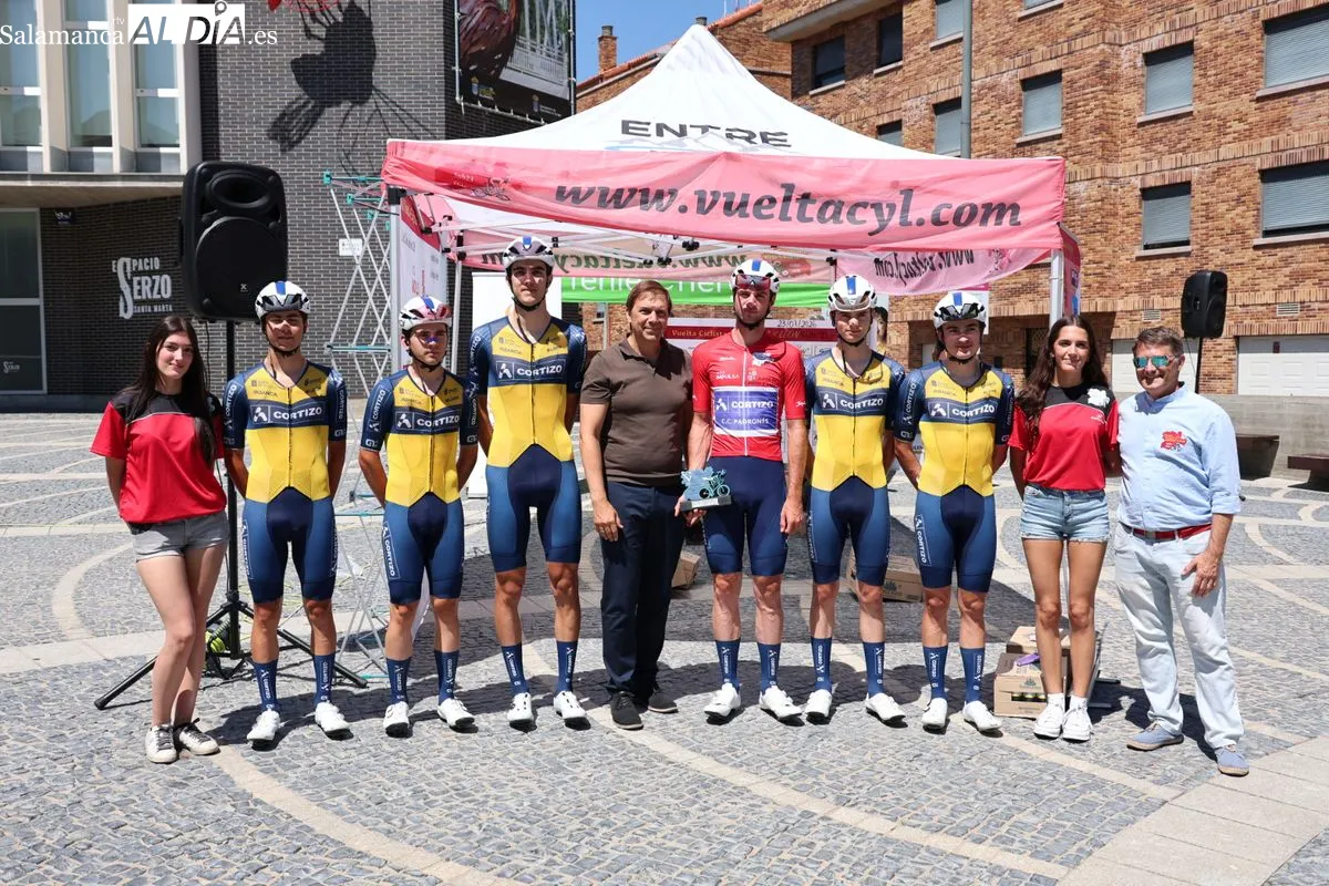 Salida en Santa Marta de la tercera etapa de la III Vuelta Ciclista a Castilla y León Sub’23 y Elite