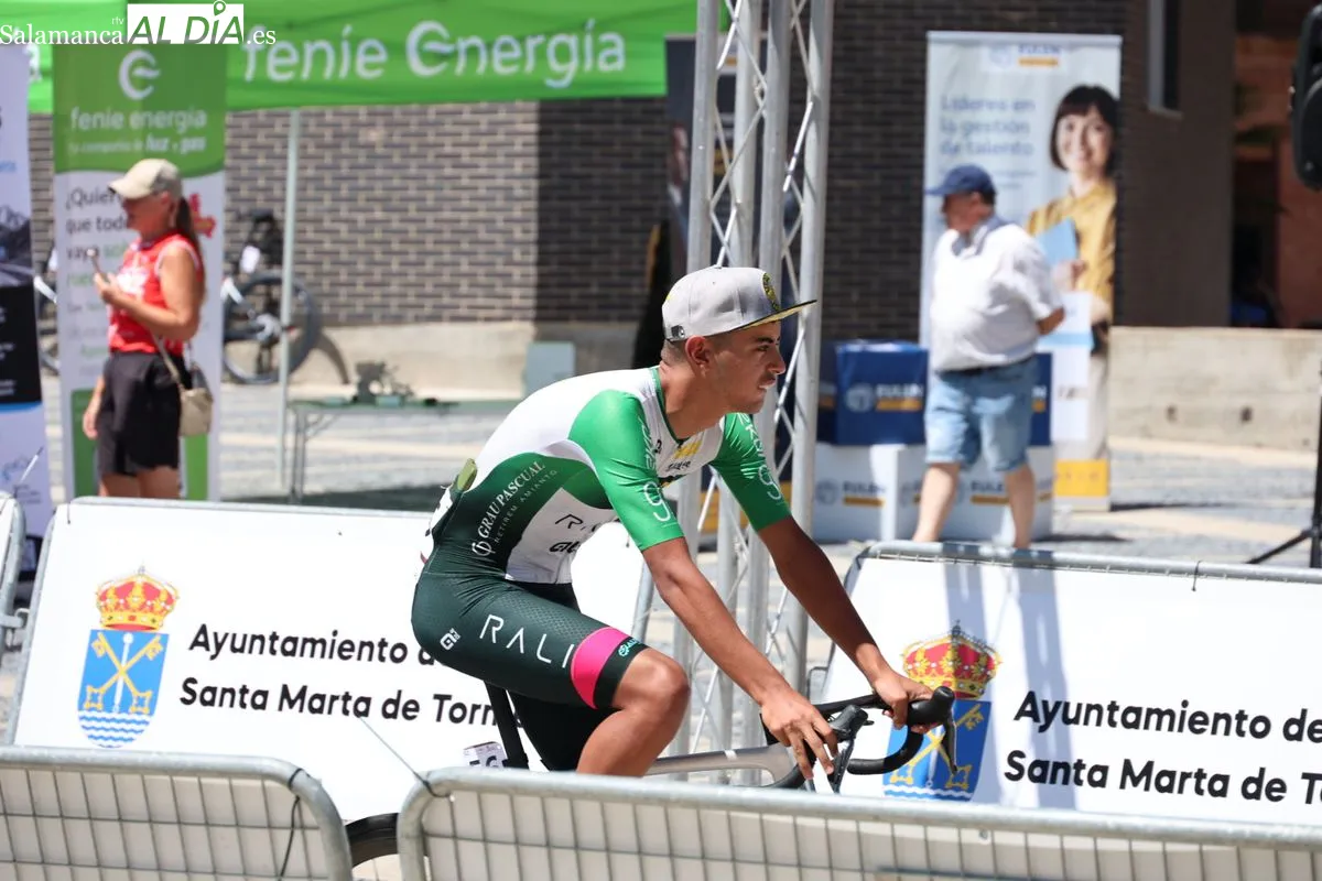 Salida en Santa Marta de la tercera etapa de la III Vuelta Ciclista a Castilla y León Sub’23 y Elite
