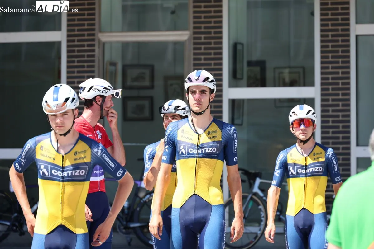 Salida en Santa Marta de la tercera etapa de la III Vuelta Ciclista a Castilla y León Sub’23 y Elite