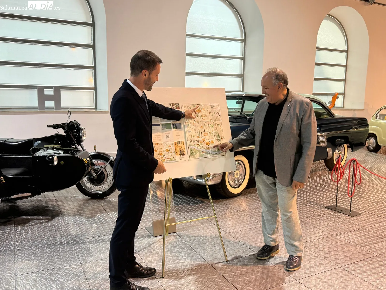 Foto 8 - El Museo de la Automoci&oacute;n y El Corte Ingl&eacute;s lanzan un plano tur&iacute;stico exclusivo de Salamanca