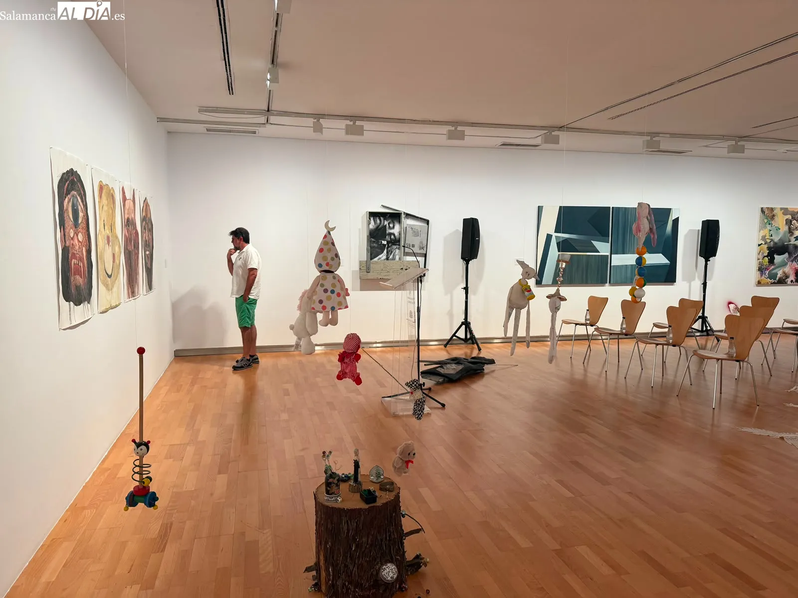 Foto 7 - FOTOS | El DA2 acoge los Trabajos Fin de M&aacute;ster de Bellas Artes de la USAL 