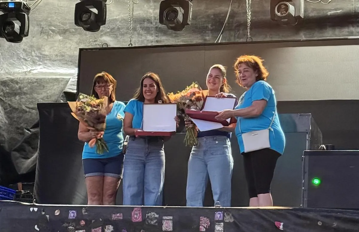 Vanesa Martins y Ainara Gil, pregoneras de las fiestas de Castillejo de dos Casas en honor a San Cristóbal 