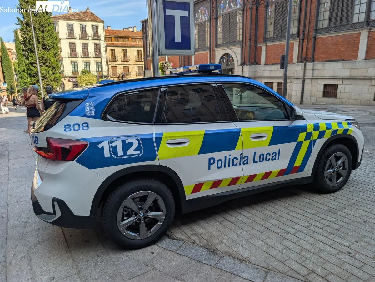 Uno de los nuevos vehículos ecológicos de la Policía Local de Salamanca. Foto de David Sañudo