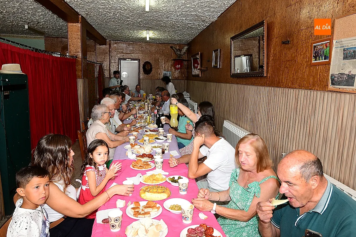 Comida de Vecinos barrio de Santa Ana