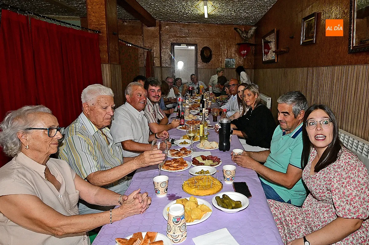 Comida de Vecinos barrio de Santa Ana