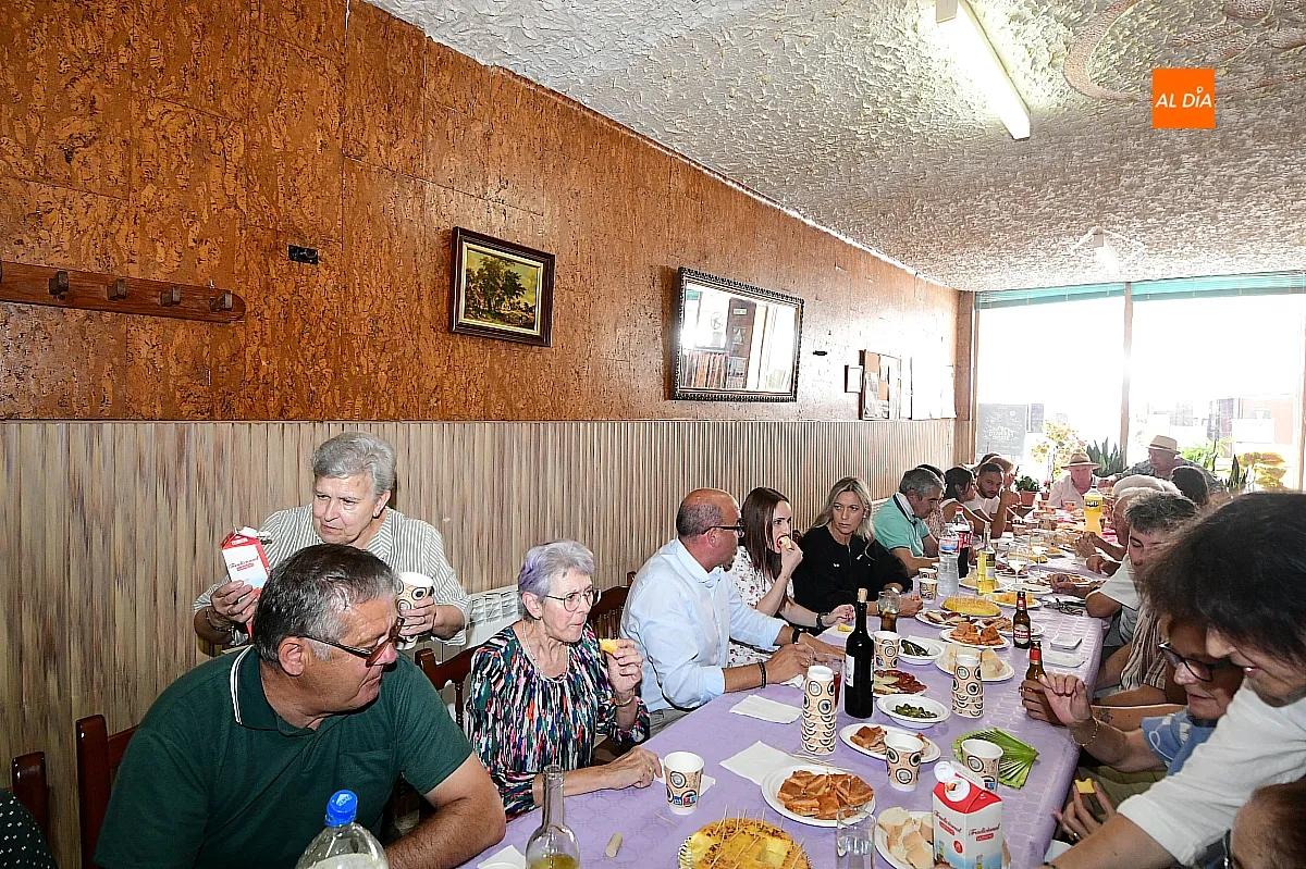 Comida de Vecinos barrio de Santa Ana