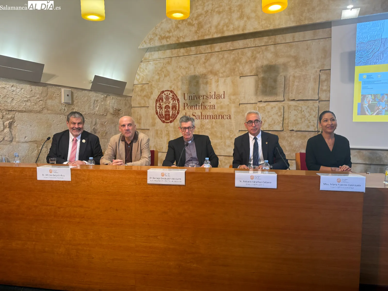 El Aula de Grados de la Universidad Pontificia de Salamanca (UPSA) ha acogido la inauguración de estos dos programas internacionales 