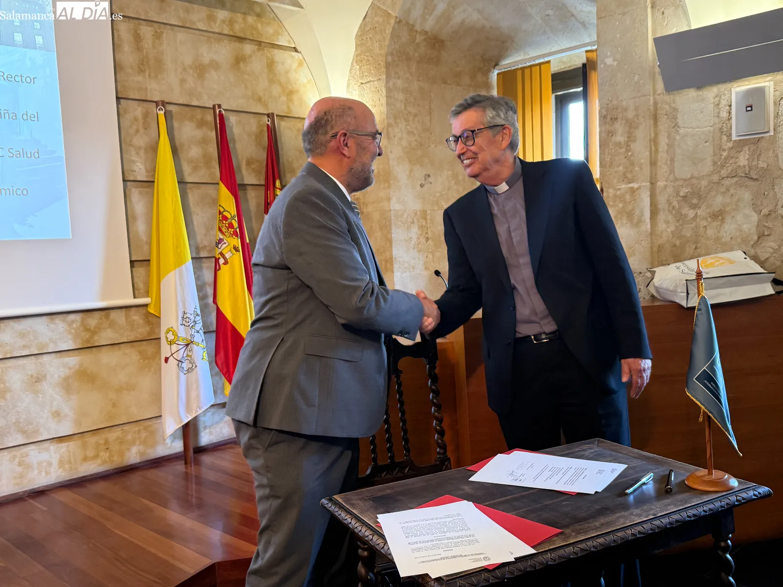 El Aula de Grados de la Universidad Pontificia de Salamanca (UPSA) ha acogido la inauguración de estos dos programas internacionales 
