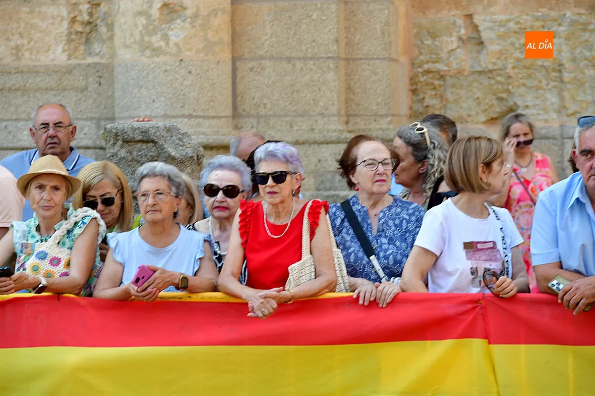 Desfile militar REI 11 en Ciudad Rodrigo homenaje a Herrasti