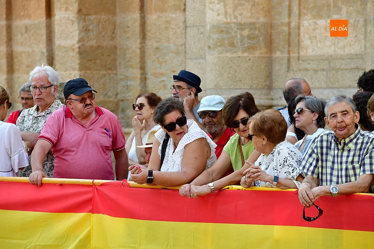 Desfile militar REI 11 en Ciudad Rodrigo homenaje a Herrasti