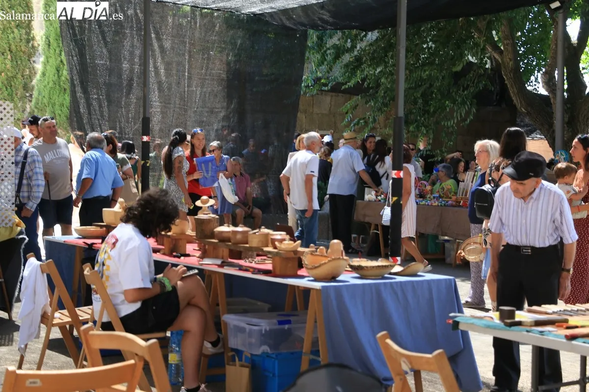 Monleras celebra su 16ª edición de la Feria de Artesanía y Agroecología con más de treinta puestos invitados