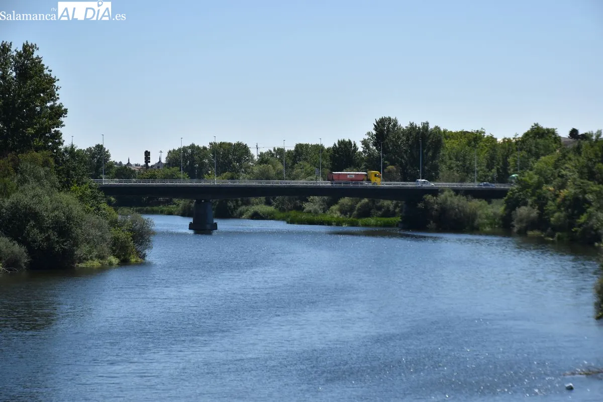 Puentes y pasarelas que cruzan el río Tormes en Salamanca | FOTOS: Miguel González 