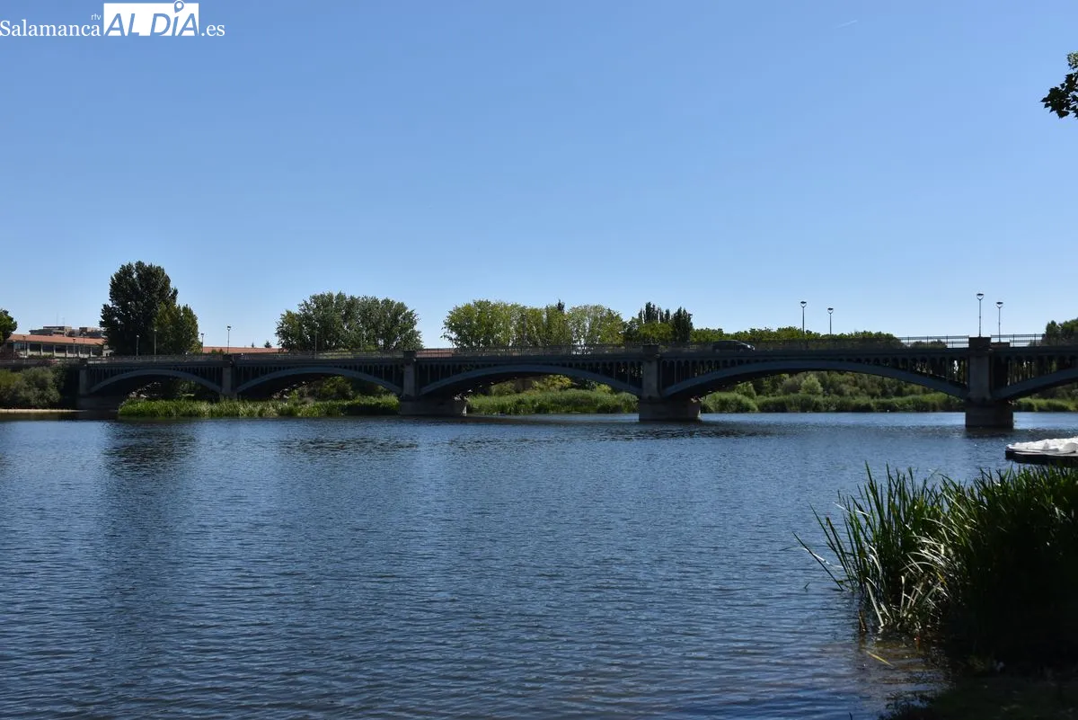 Puentes y pasarelas que cruzan el río Tormes en Salamanca | FOTOS: Miguel González 