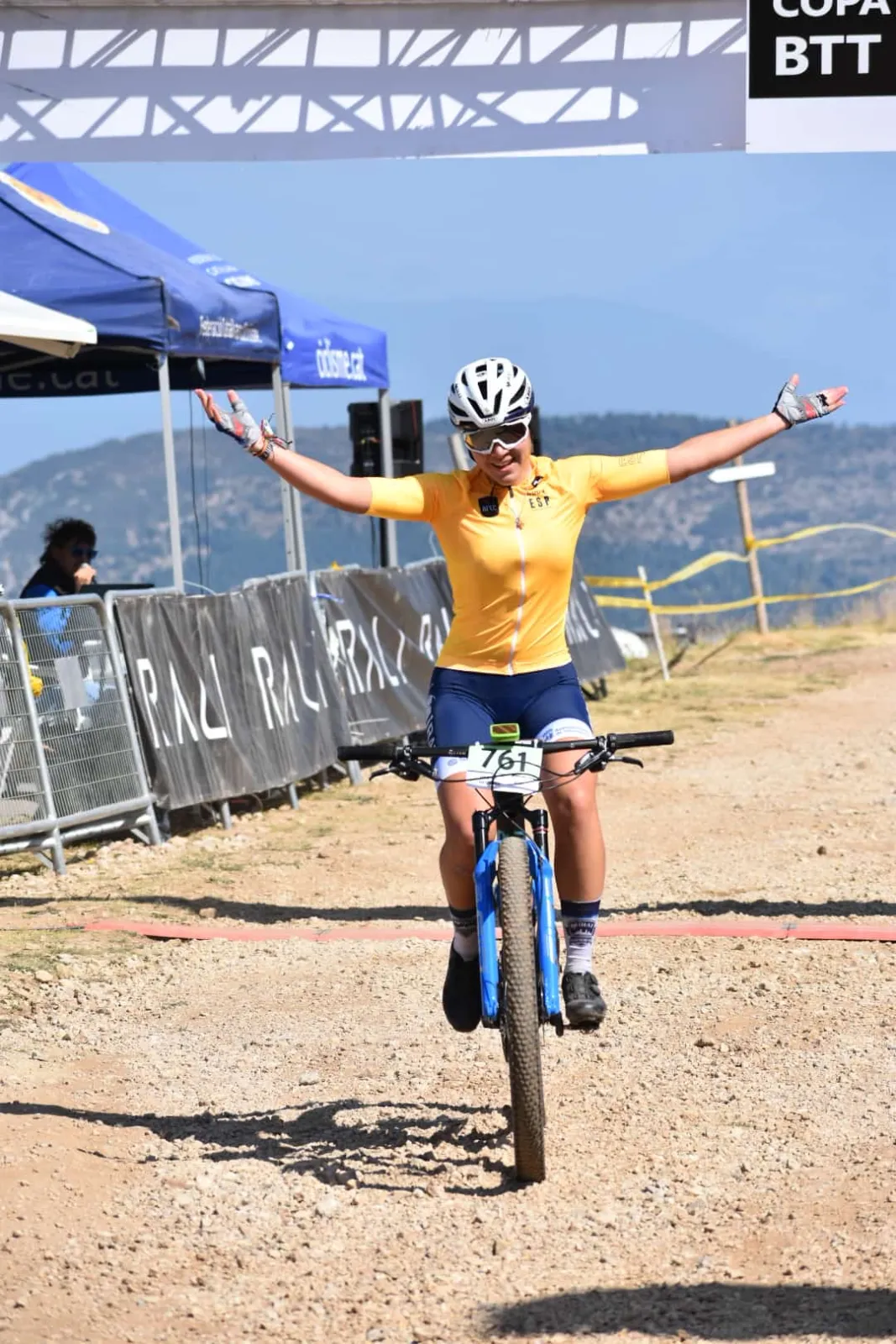 Foto 7 - El ciclismo salmantino reina en el norte con el recital del Mirat Team