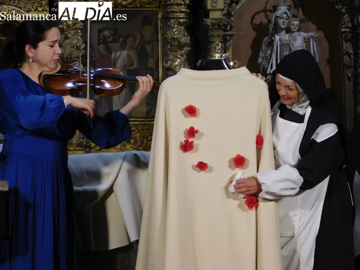 Foto 10 - Larrodrigo ovaciona la obra 'Juan, el esp&iacute;ritu del amor'