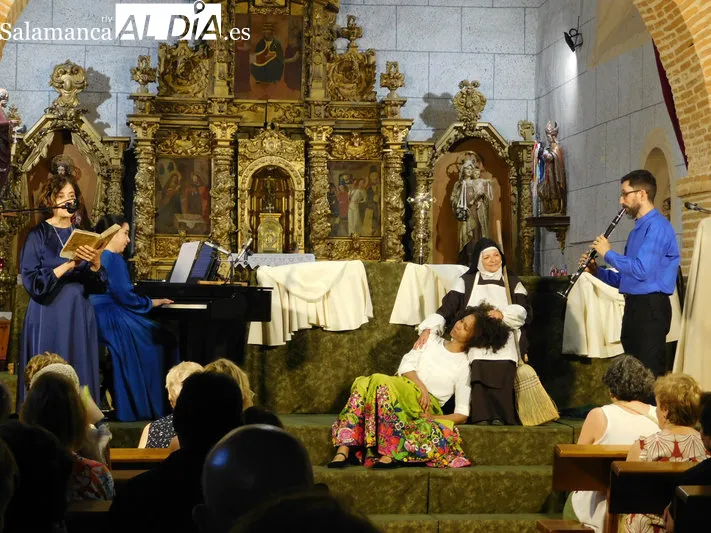 Foto 7 - Larrodrigo ovaciona la obra 'Juan, el esp&iacute;ritu del amor'