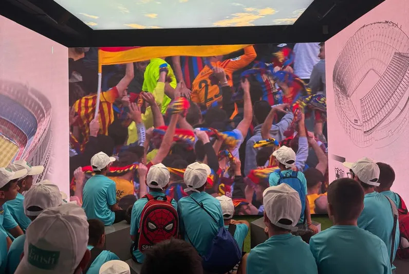 Foto 3 - El Alba de Tormes CF visita el Museo Legends de Madrid