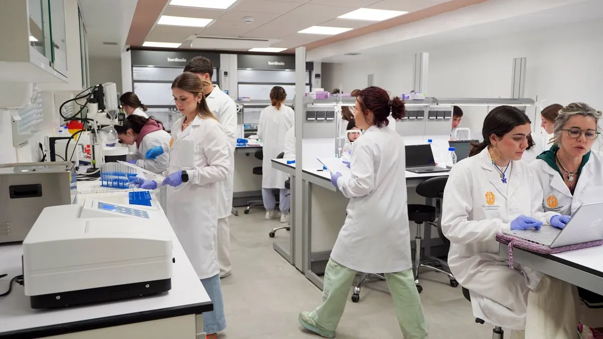 El Grado en Nutrición de la UPSA se traslada al nuevo edificio GSR en Salamanca, equipado con laboratorios de vanguardia para la formación práctica