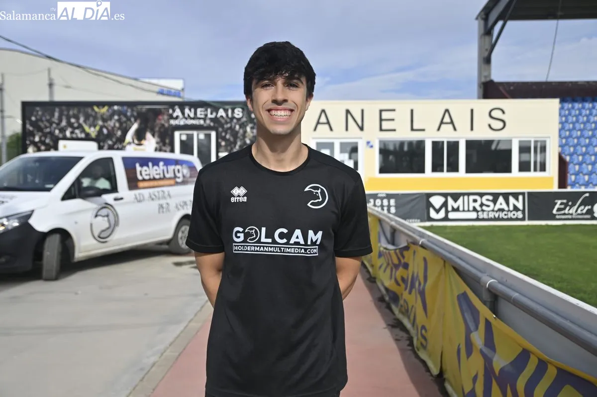 Primer día reconocimientos de los futbolistas de Unionistas en las instalaciones del Reina Sofía