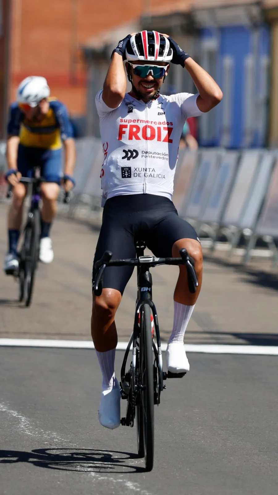 Foto 6 - El puertorrique&ntilde;o Christopher Morales se viste de l&iacute;der en la Vuelta a Castilla y Le&oacute;n tras la primera etapa