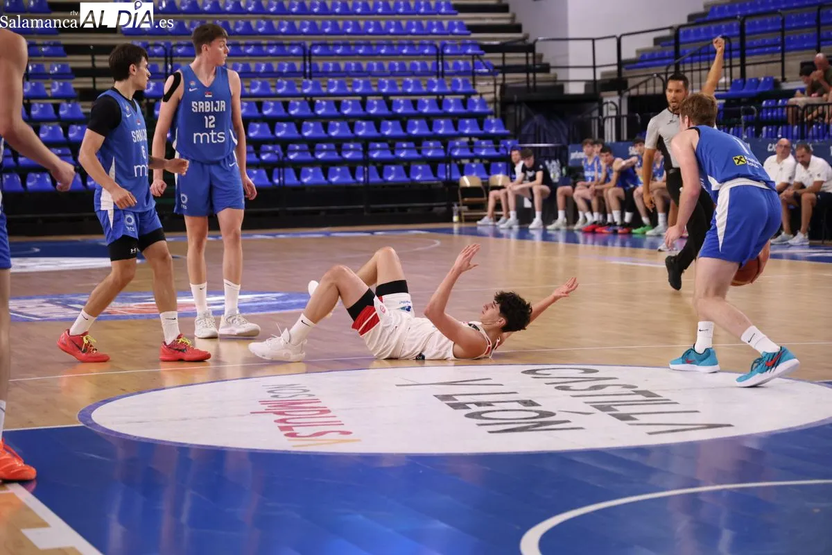 España y Serbia se enfrentan en Salamanca en el Torneo Internacional U18 de baloncesto | FOTOS: David Sañudo