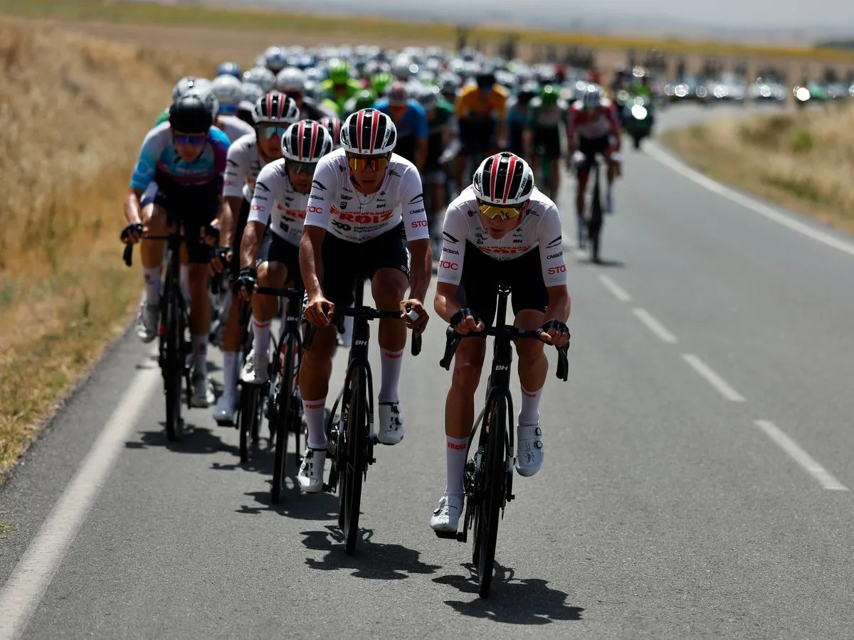 Segunda etapa de la Vuelta a Castilla y León con meta en Cuellar (Segovia). Foto Alberto Guervós