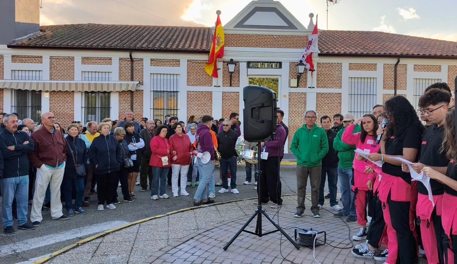 Foto 7 - Las calles de Villaflores se llenan de ambiente y color pe&ntilde;ista para dar la bienvenida a las fiestas de San Agust&iacute;n