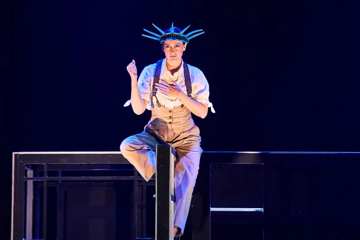 Foto 5 - V&Iacute;DEO y FOTOS | La obra salmantina 'LEO' llega a la Feria de Teatro de Castilla y Le&oacute;n