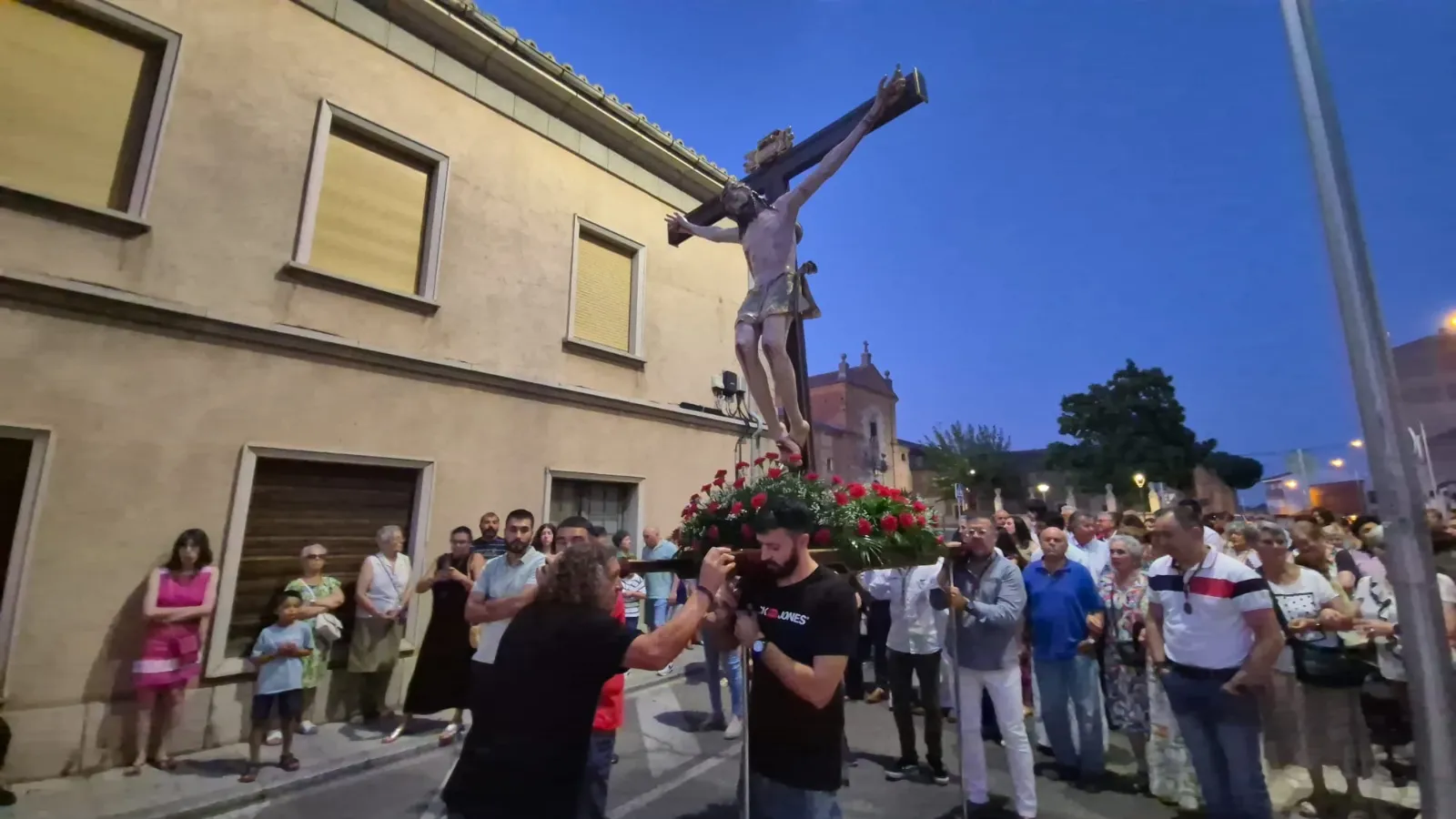 Foto 5 - El Santo Cristo del Humilladero vuelve a llenar de devoci&oacute;n las calles en su fiesta anual