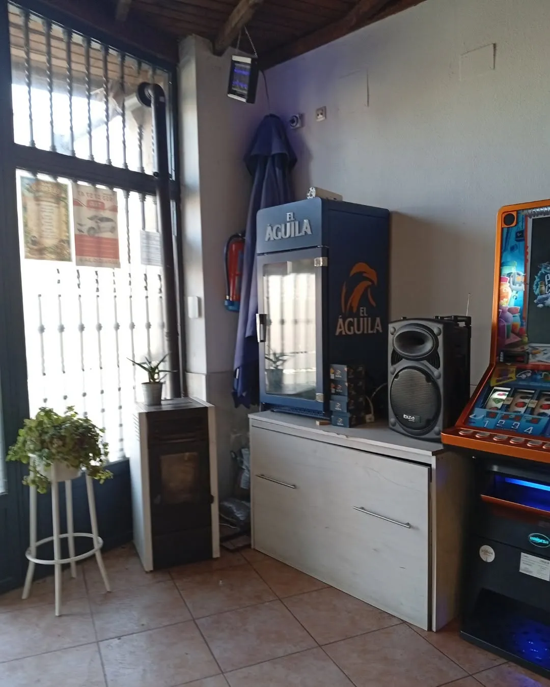 Foto 5 - &iexcl;Oportunidad de negocio! Se traspasa el bar de Monterrubio de Armu&ntilde;a con todo su equipamiento