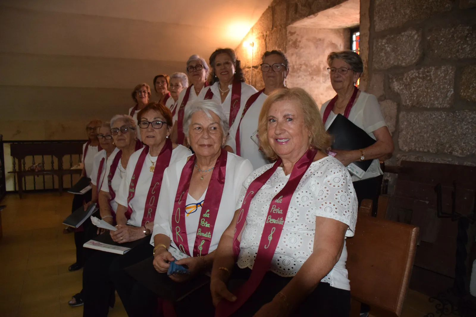 Foto 3 - La parroquia de Aldea del Obispo recauda 675 euros en su tradicional subasta de las roscas de la Asunci&oacute;n