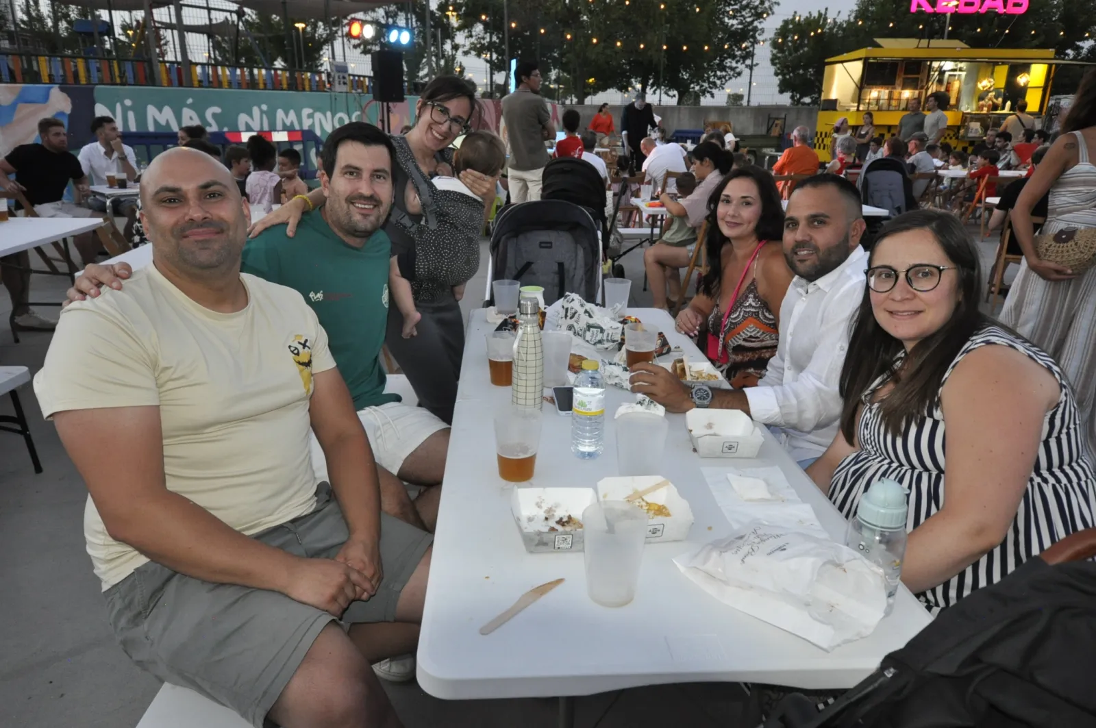 Foto 6 - Crepes, comida asi&aacute;tica y espect&aacute;culos: el municipio del alfoz de Salamanca que se convierte en el epicentro de las 'food trucks'