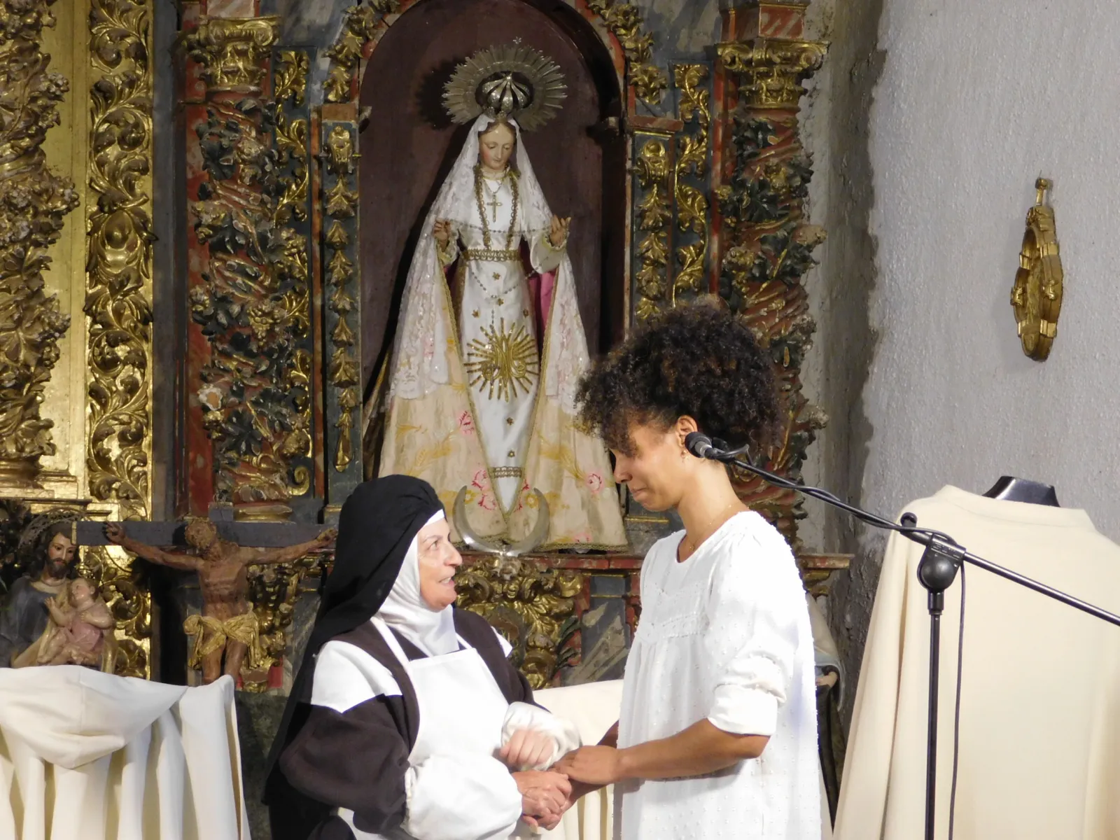 Foto 4 - Una iglesia no suena como un teatro. 'Juan, el esp&iacute;ritu del amor' en A&ntilde;over de Tormes