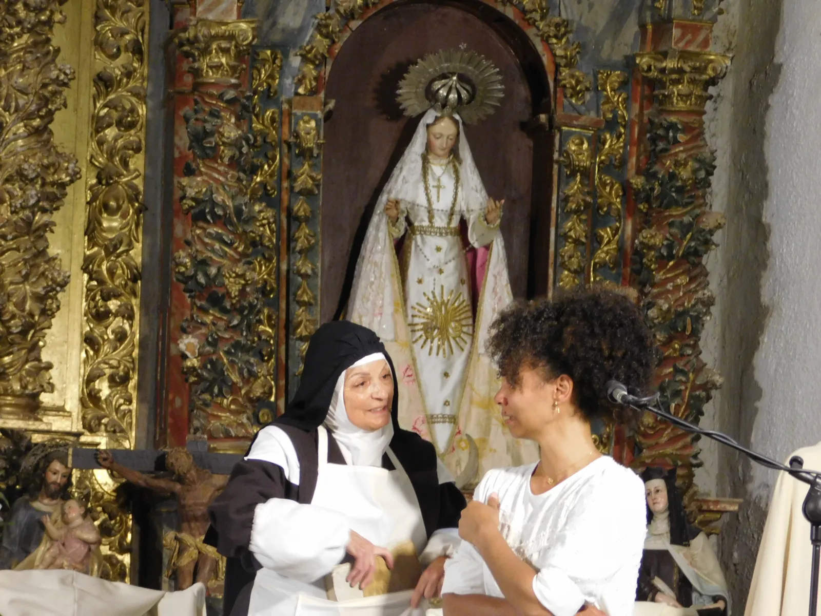 Foto 5 - Una iglesia no suena como un teatro. 'Juan, el esp&iacute;ritu del amor' en A&ntilde;over de Tormes
