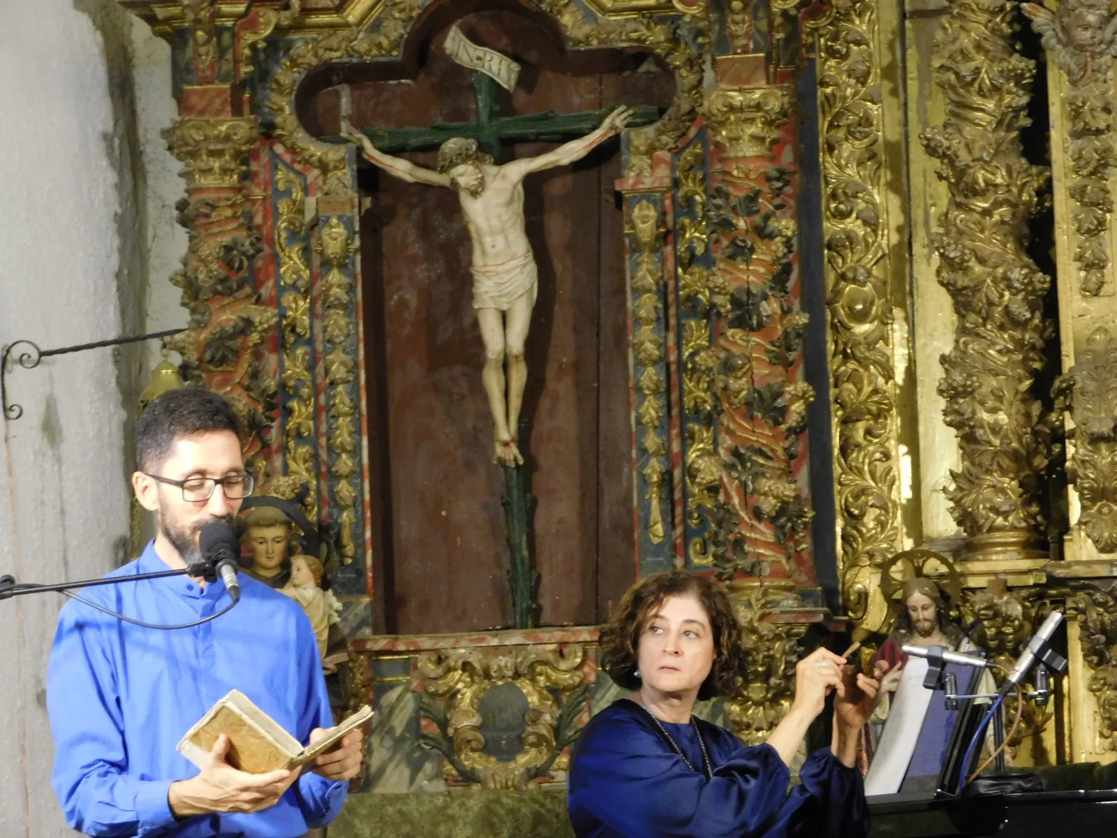 Foto 8 - Una iglesia no suena como un teatro. 'Juan, el esp&iacute;ritu del amor' en A&ntilde;over de Tormes