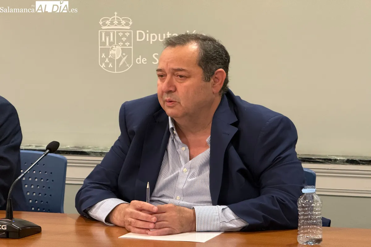 Descuentos del 50% para compras en los pueblos de Salamanca con el Bono del Comercio Rural. Fotos de Miguel González
  