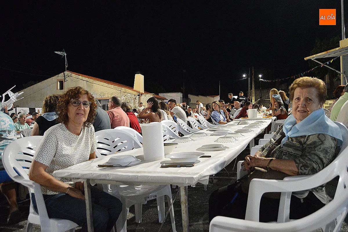 Cena de hermandad fiestas de Saelices el Chico en honor a San Benito 