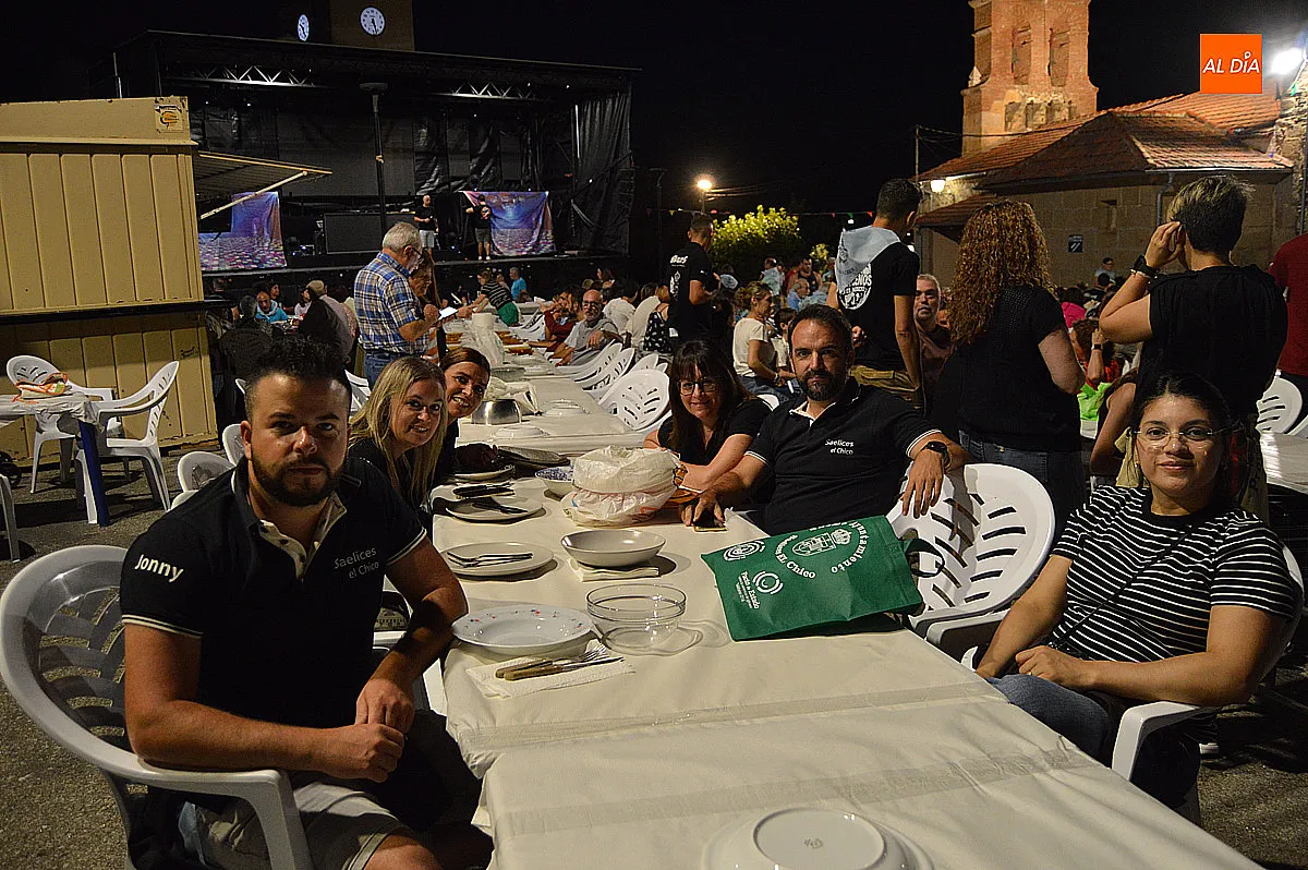 Cena de hermandad fiestas de Saelices el Chico en honor a San Benito 