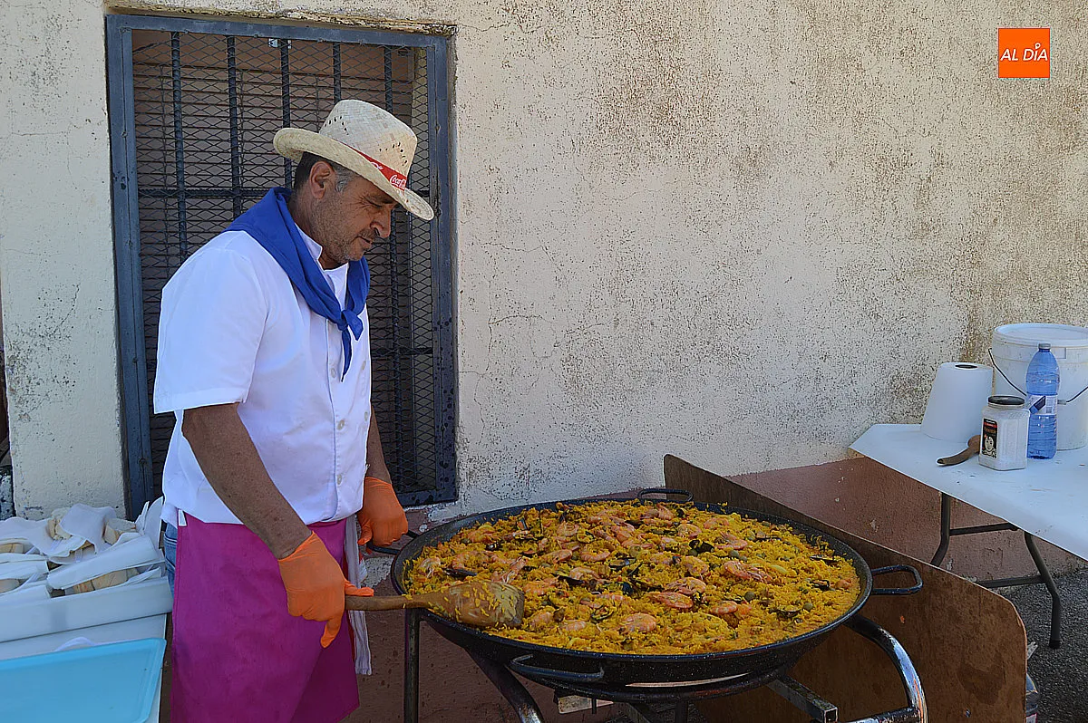 Comida de convivencia de la Asociación de Vecinos de la Avenida España y Báez 