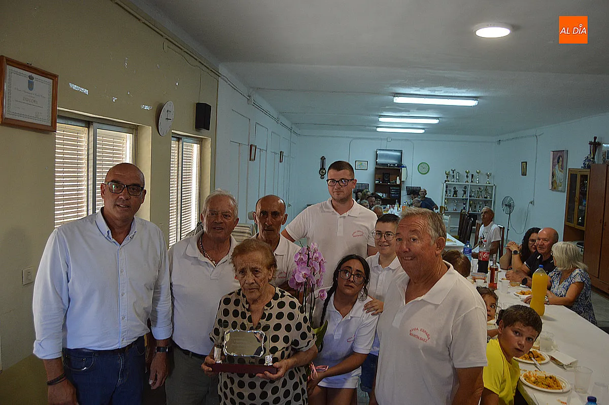 Cierre de las fiestas del barrio de la Avenida España y Báez 