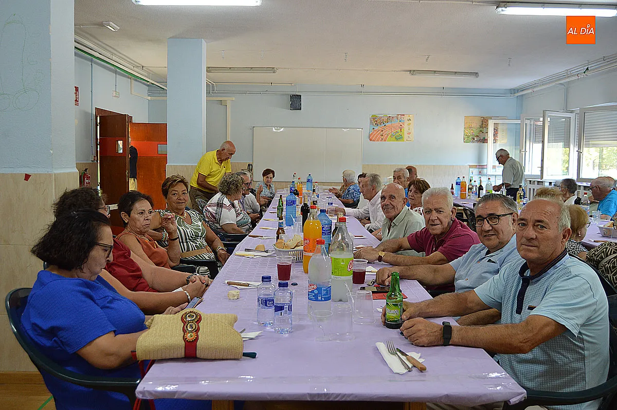 Comida de convivencia del barrio El Puente y las Huertas de la Artesa 