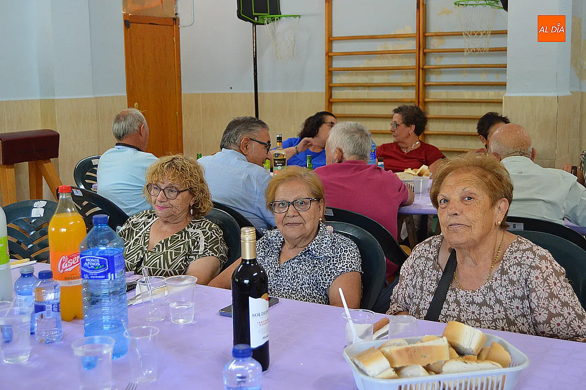Comida de convivencia del barrio El Puente y las Huertas de la Artesa 