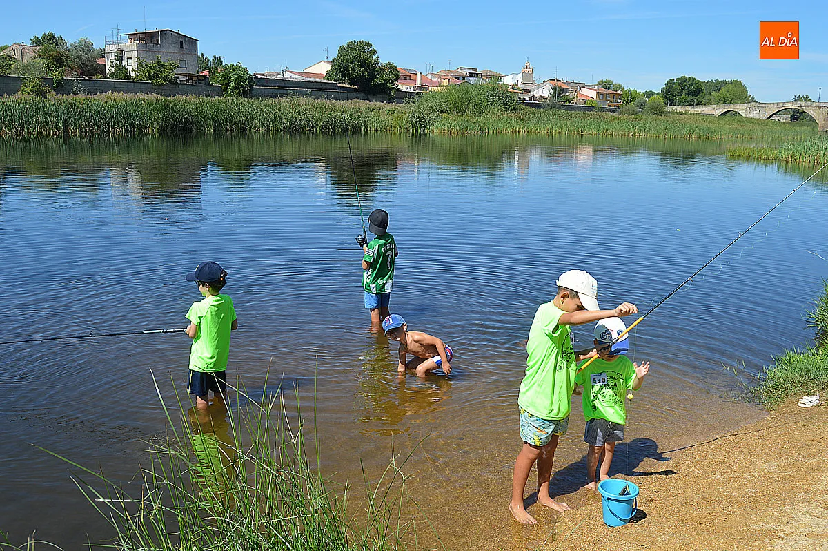 Concurso Infantil de Pesca en la Pesquera 