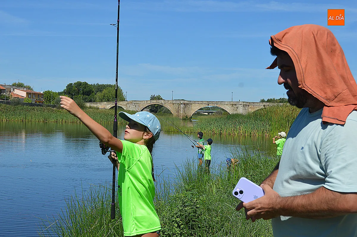 Concurso Infantil de Pesca en la Pesquera 