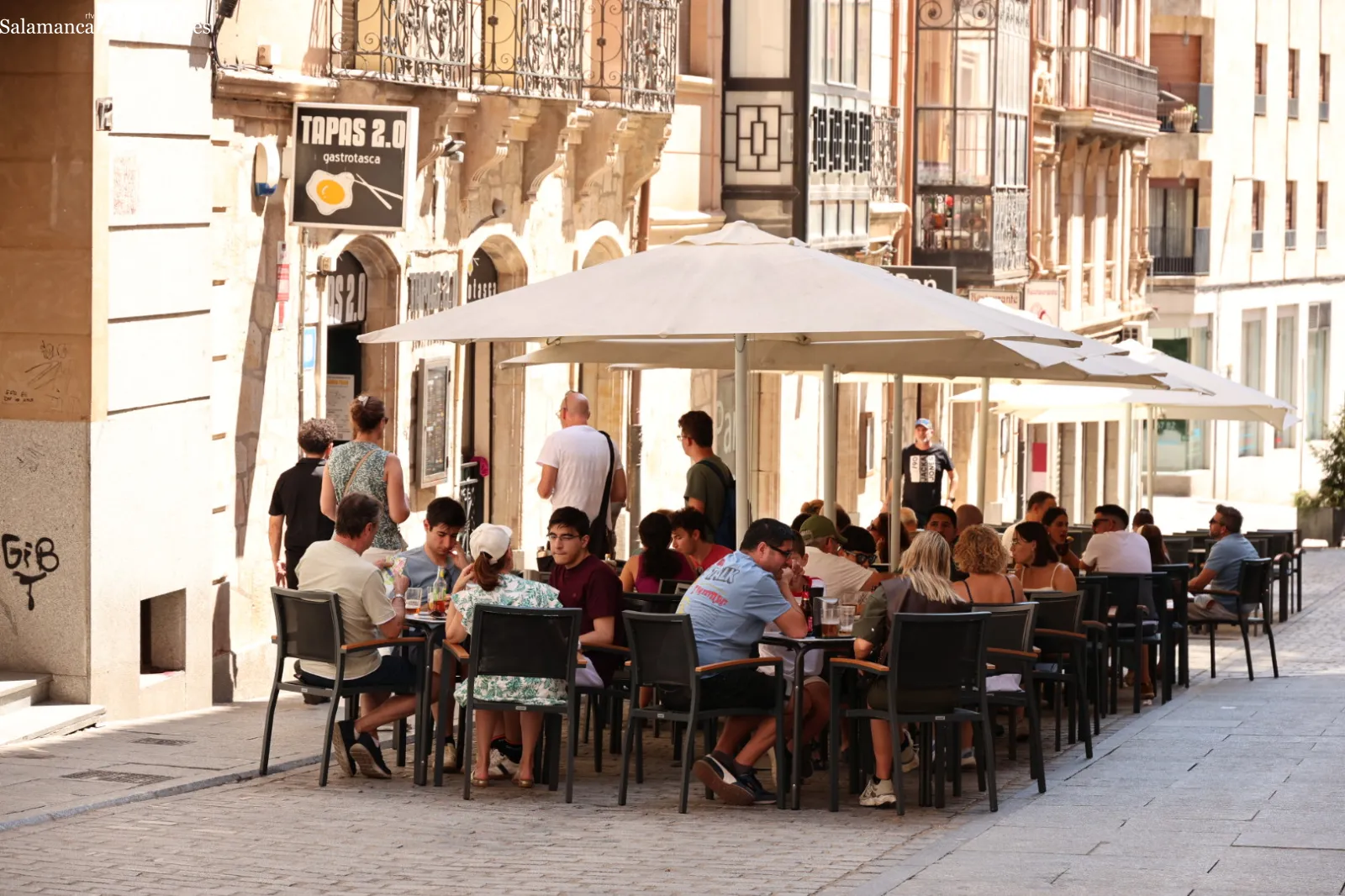 Ambiente en el centro de Salamanca este domingo. Fotos: David Sañudo 