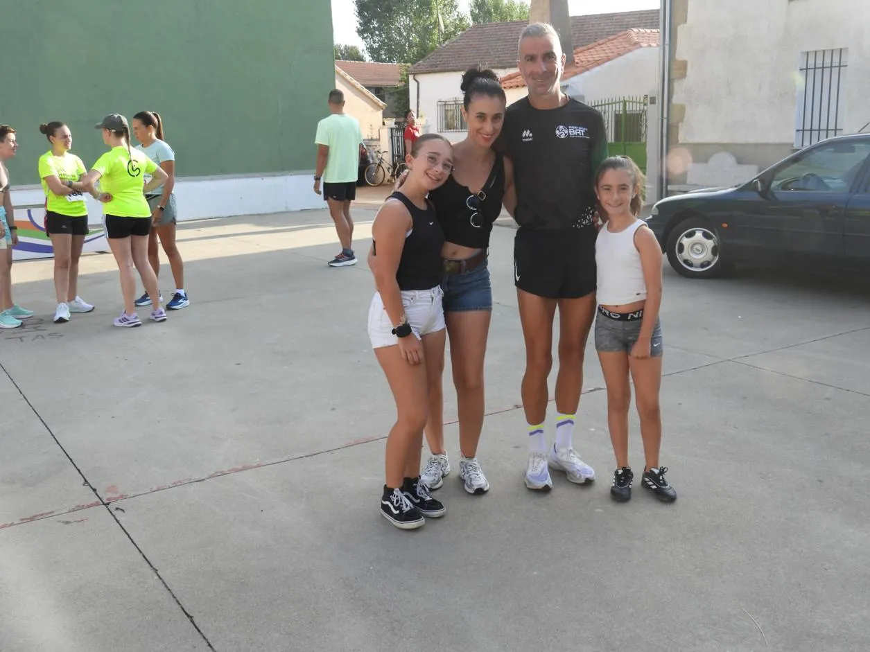 Foto 11 - Adri&aacute;n Moro y Ver&oacute;nica S&aacute;nchez se coronan en la V Carrera Popular de Morasverdes